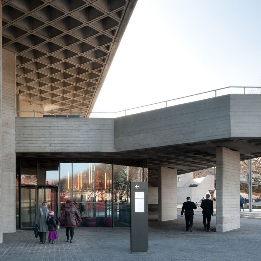 Entrance-pavilion-eastern-exterior-Photo-Philip-Vile Entrance pavilion of the National Theatre, an eastern, exterior view, with people walking in front.