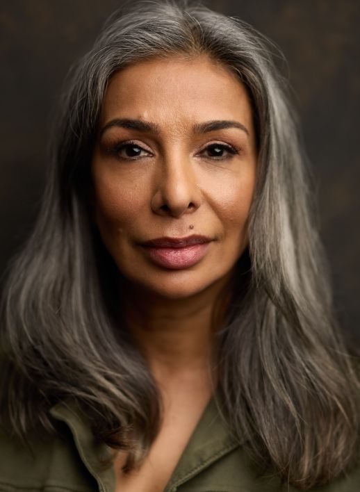 Shobna Gulati photo portrait